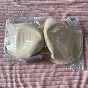 NWT in packaging never opened Elomi bra size 36k US